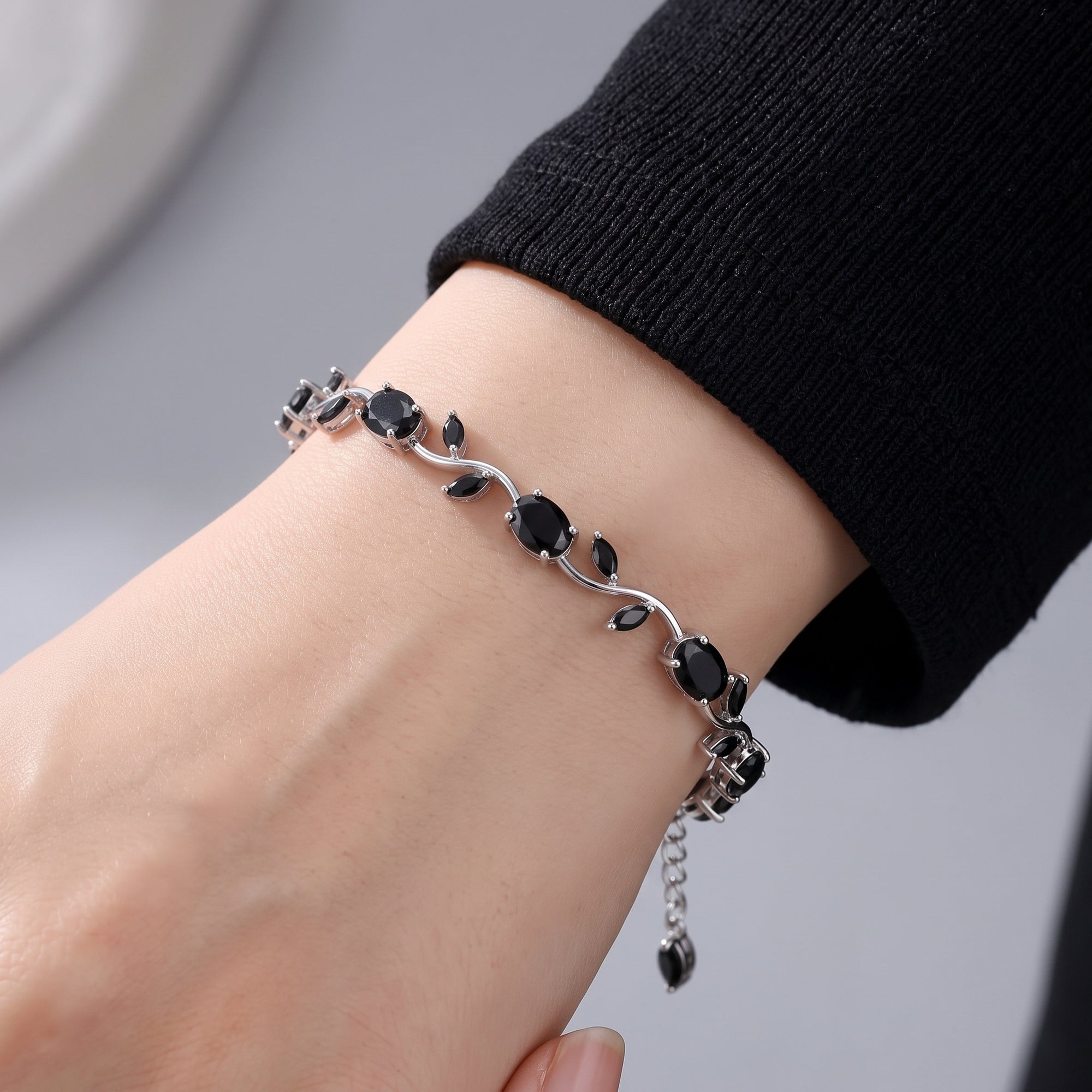 Tulip Bracelet – Elegant Floral Jewelry | Silver Plated | Vionmart